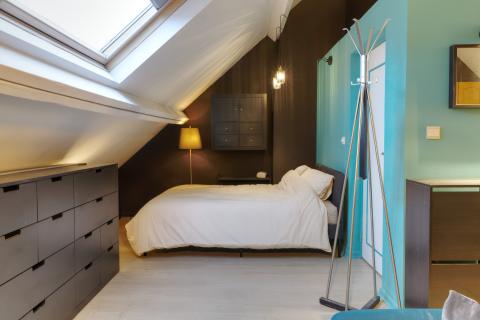 Studio meublé 45m² sous toit mansardé