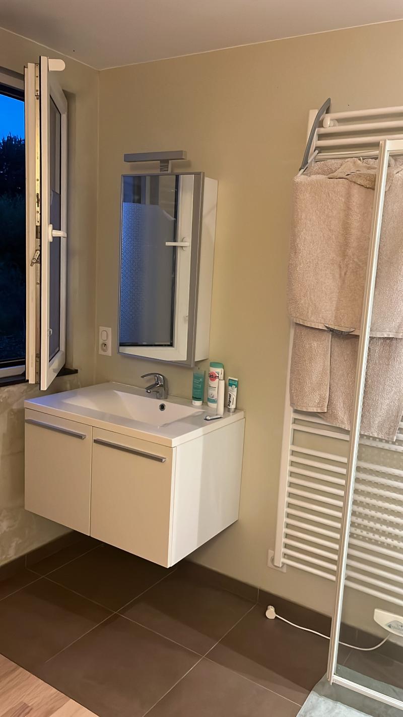 Chambre à louer avec salle de bain privative