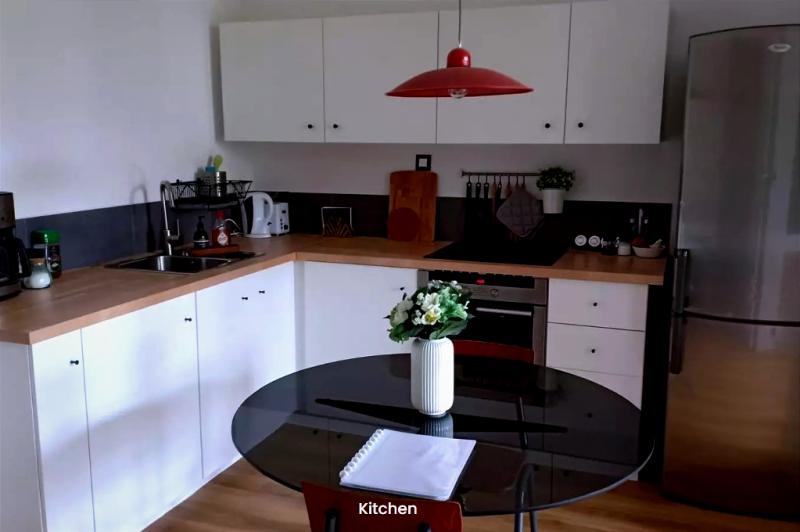 ✨ Studio Meublé à Louer – Saint-Gilles 🏡