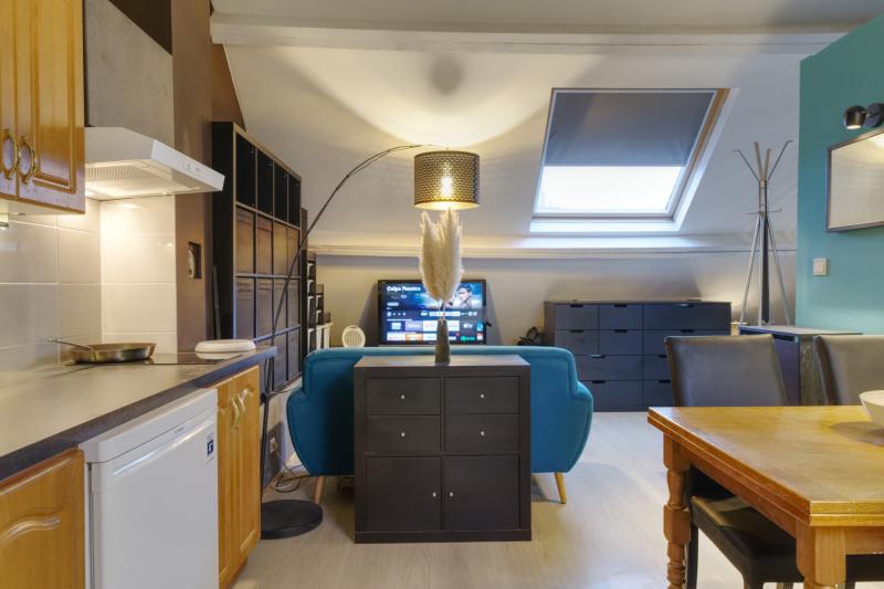 Studio meublé 45m² sous toit mansardé